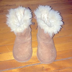 Tan toddler ugg boots